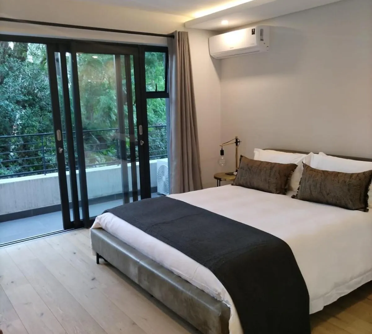 Sea Point Promenade Apartment Cape Town
