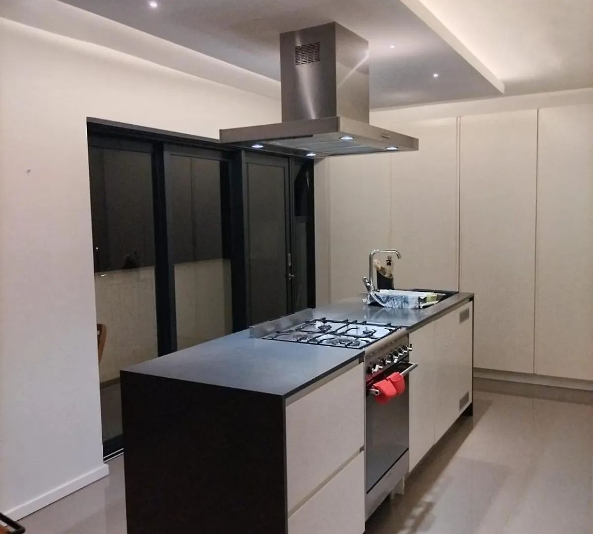 Sea Point Promenade Apartment Cape Town